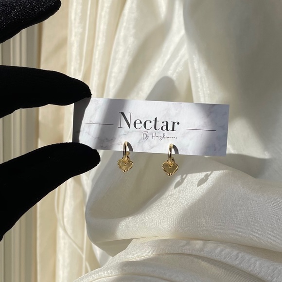 18k Gold filled Heart Earring Huggies - Picture 5 of 5